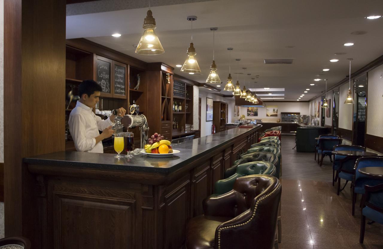 Atyrau Dastan Hotel 외부 사진