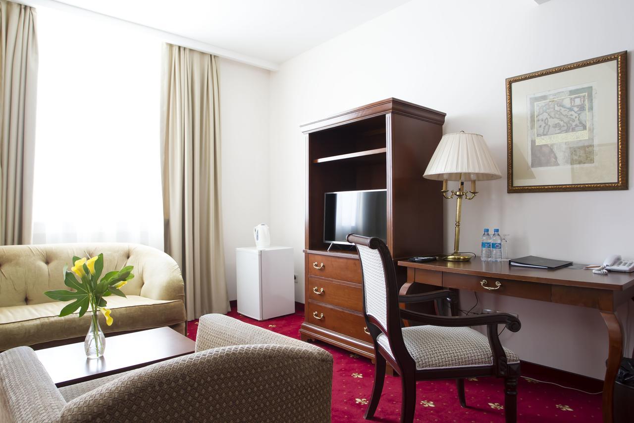 Atyrau Dastan Hotel 외부 사진