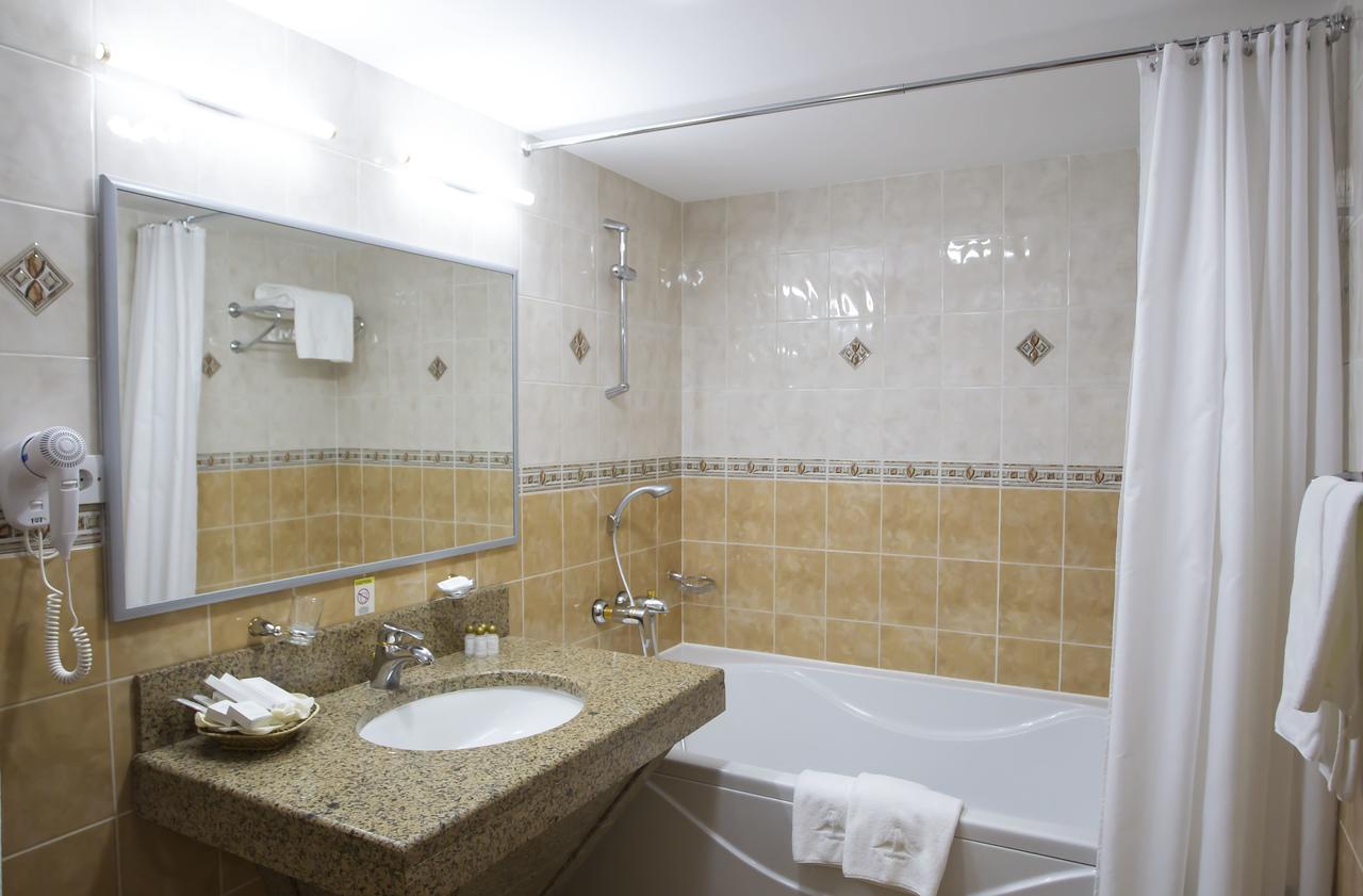 Atyrau Dastan Hotel 외부 사진